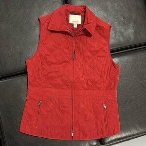 Darker red than photo, maroon